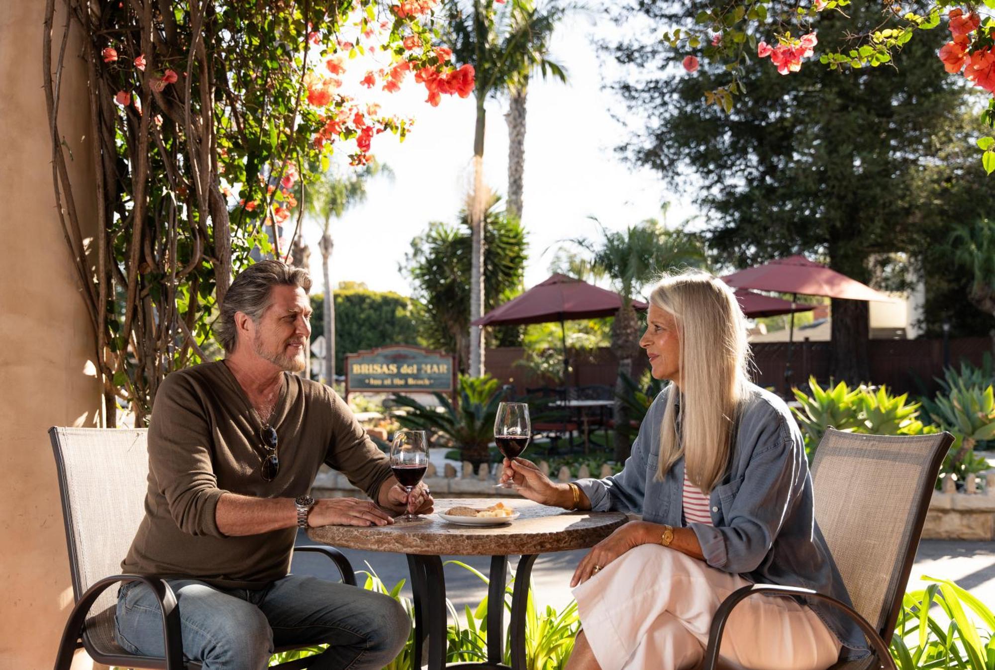 Brisas Del Mar Inn At The Beach Santa Barbara Exterior photo
