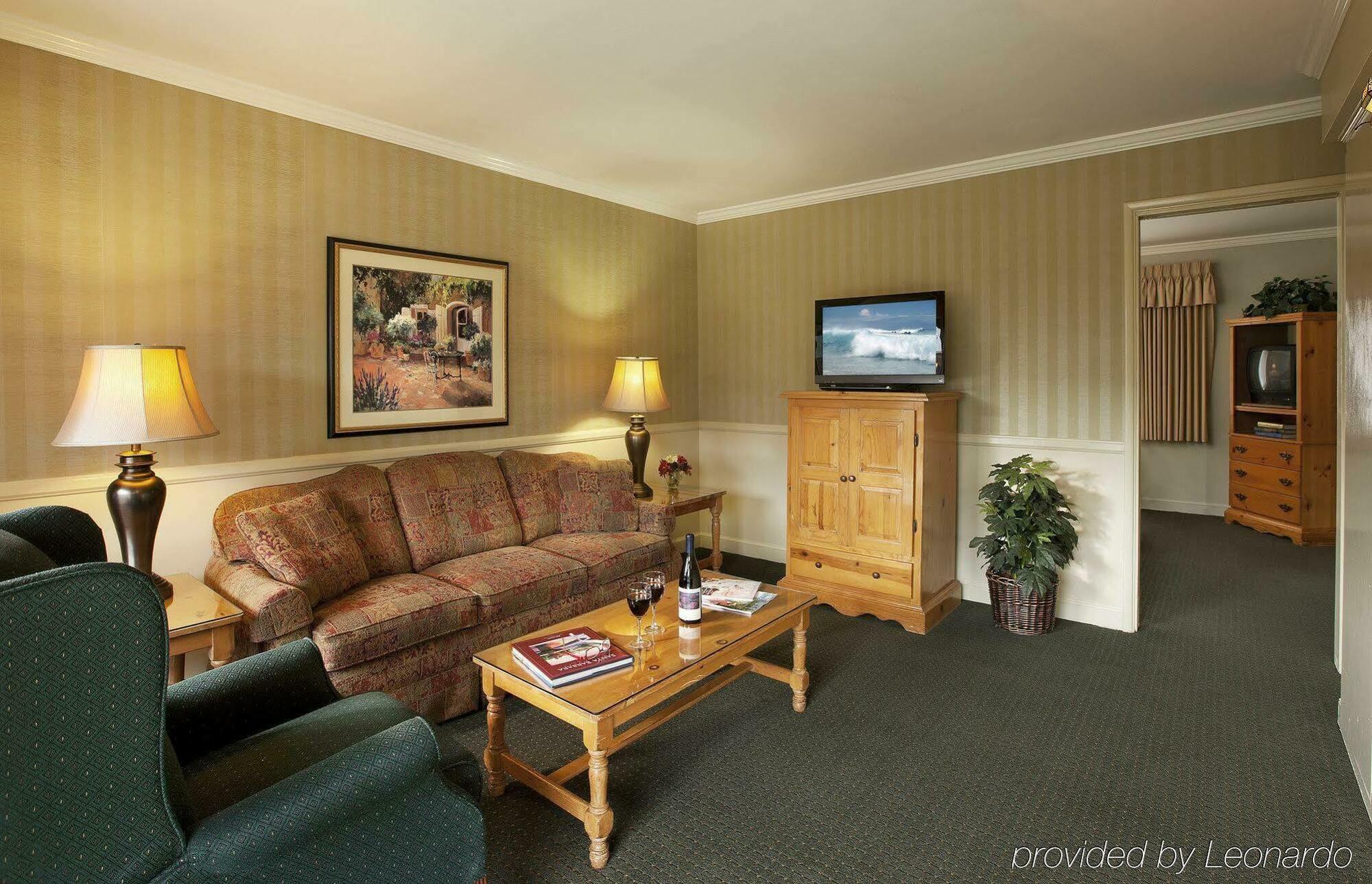 Brisas Del Mar Inn At The Beach Santa Barbara Exterior photo